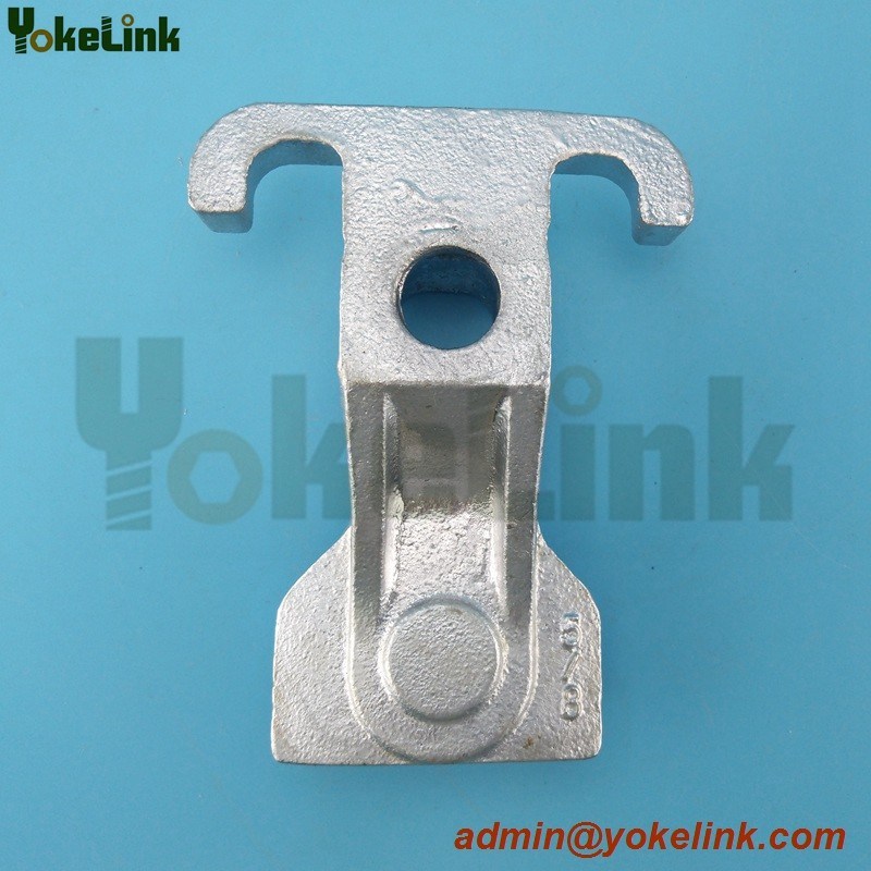 Ductile iron combination type guy attachments for pole line fitting